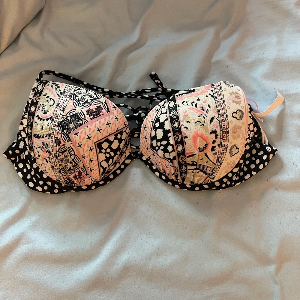 Victoria’s Secret bathing suit top